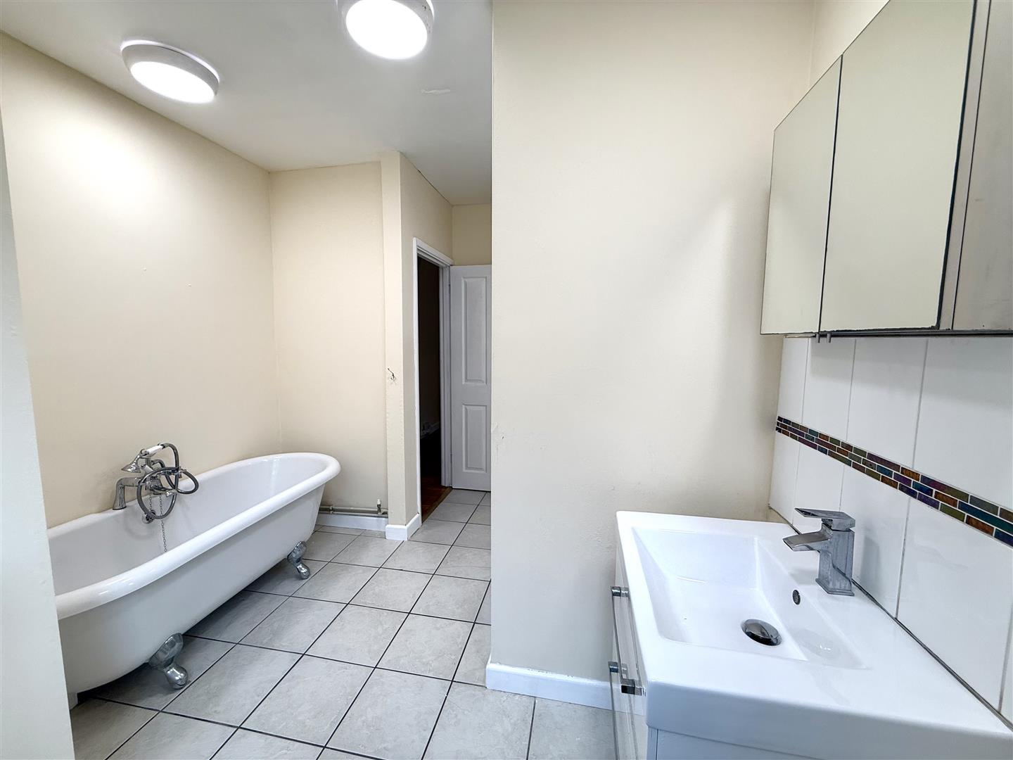 Long Oaks Court, Sketty, Swansea, SA2 0QH